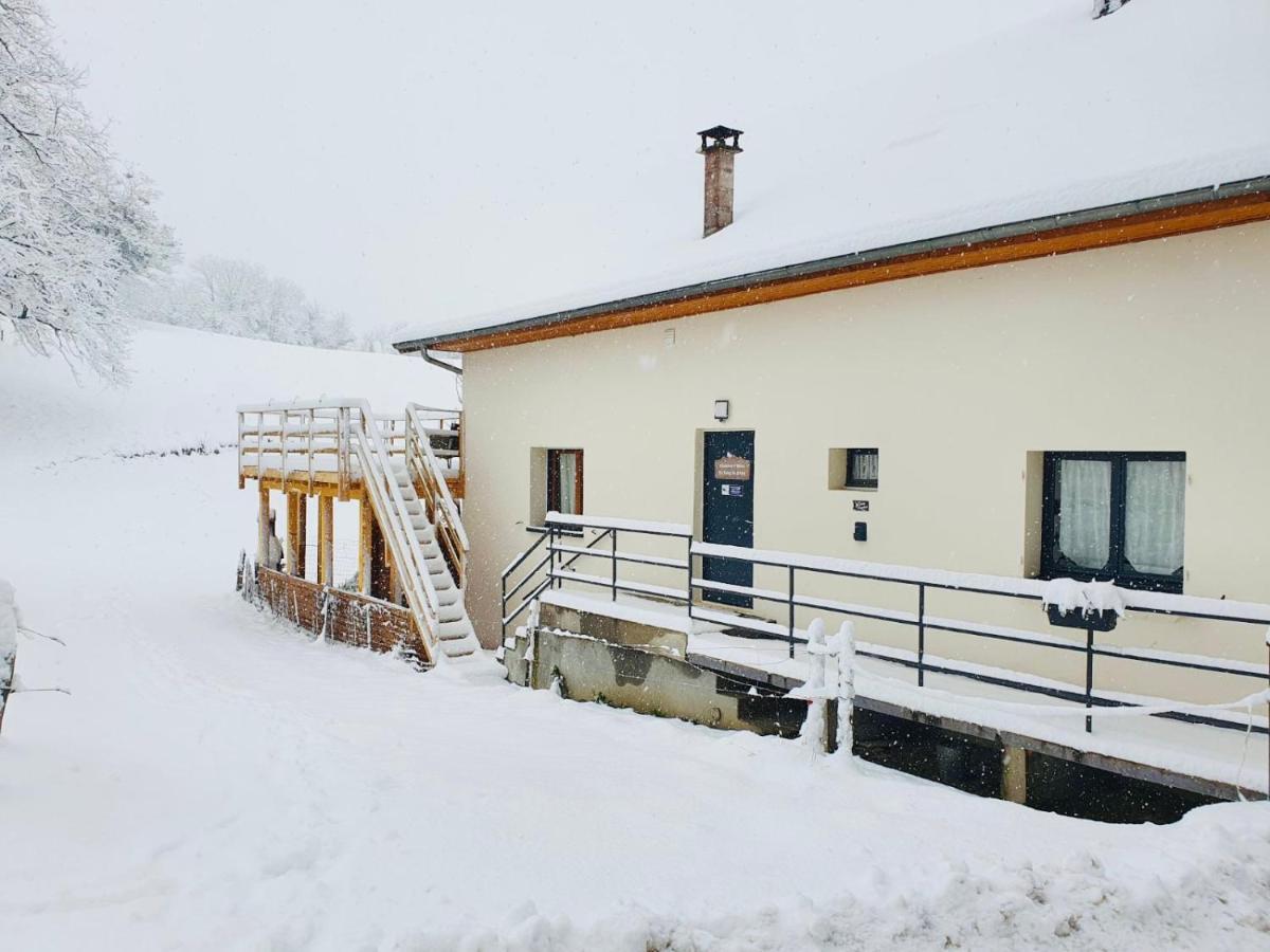 Le Lodge Du Pichat Sainte-Helene-du-Lac Екстер'єр фото